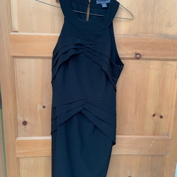 Little black dress - Picture 3 of 3